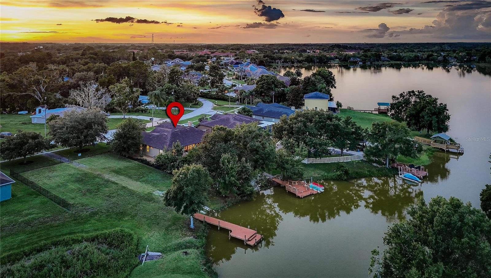 Listing photo id 55 for 6428 Barcellona Road