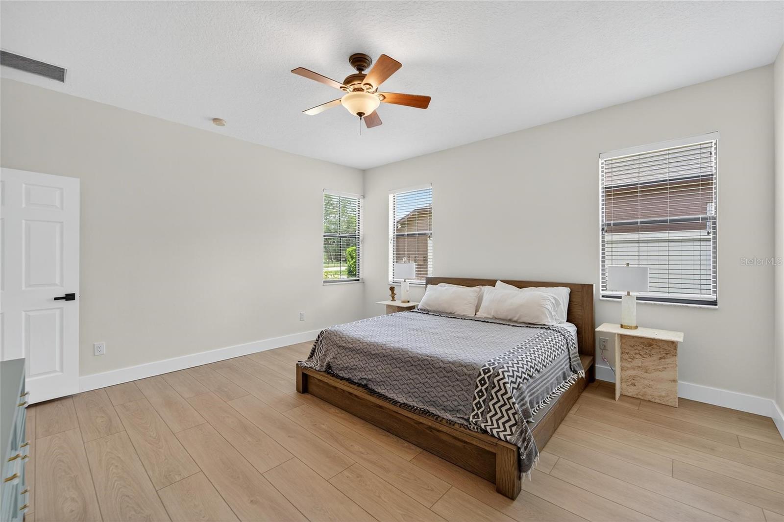Image 8 of 30 For 6428 Barcellona Road