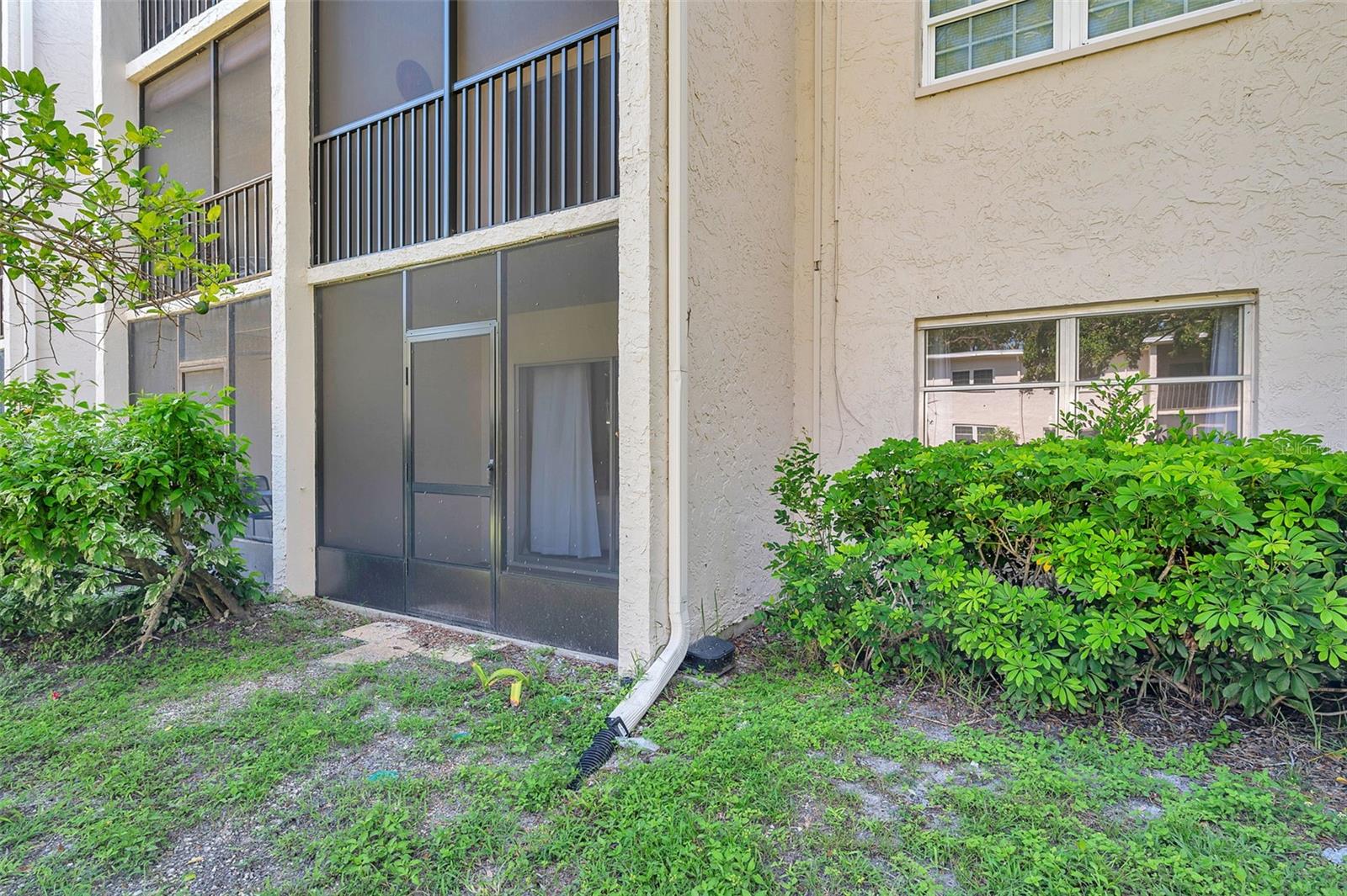 Image 3 of 36 For 870 Virginia Street 113