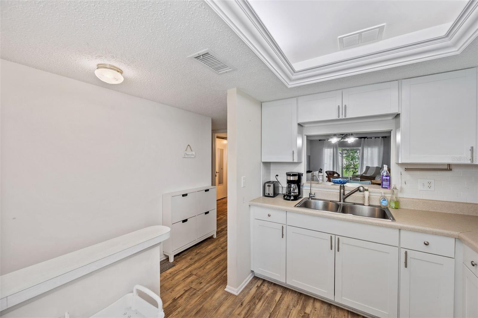 Image 6 of 36 For 870 Virginia Street 113