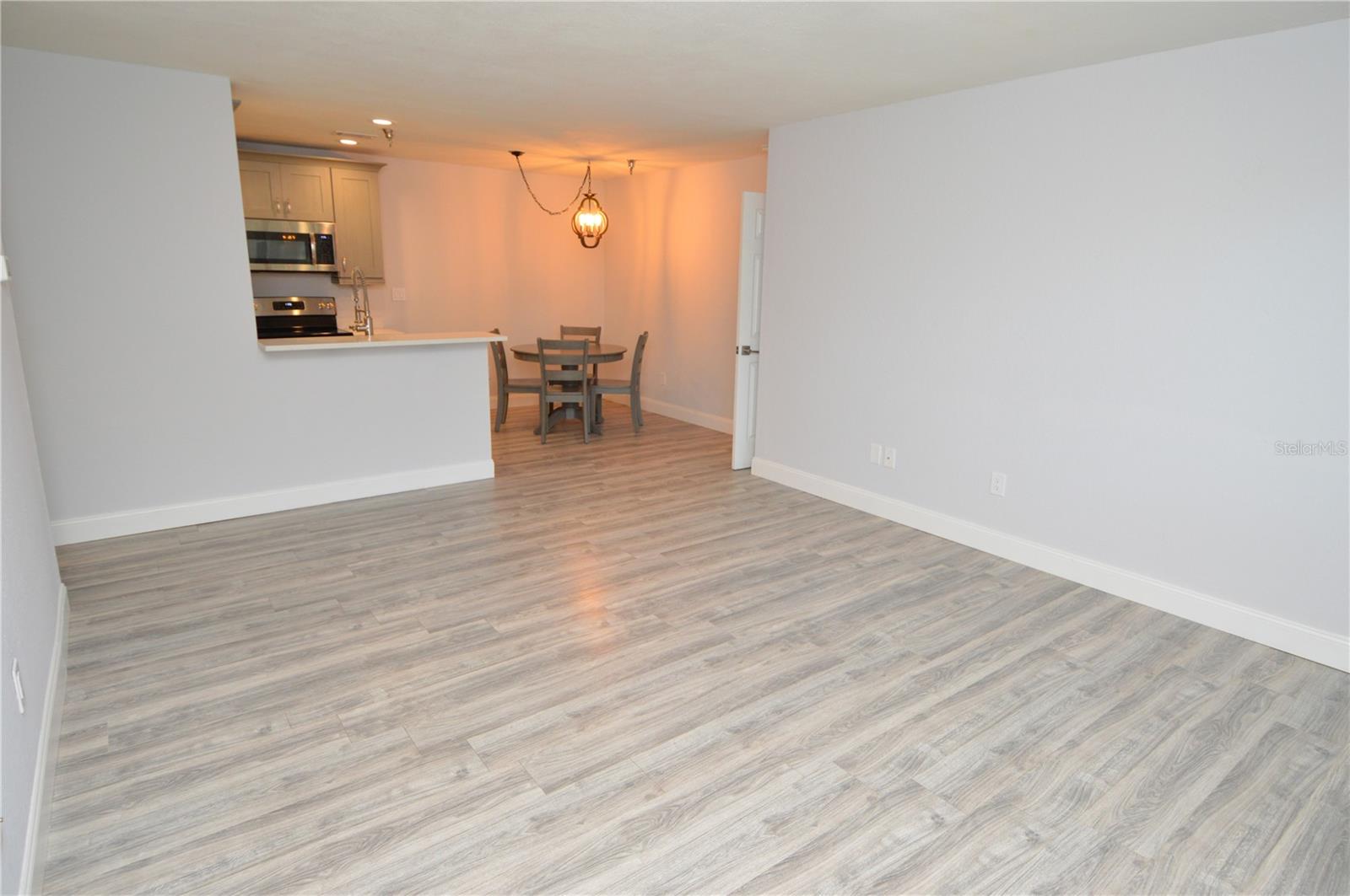 Image 12 of 97 For 10265 Gandy Boulevard N 1407