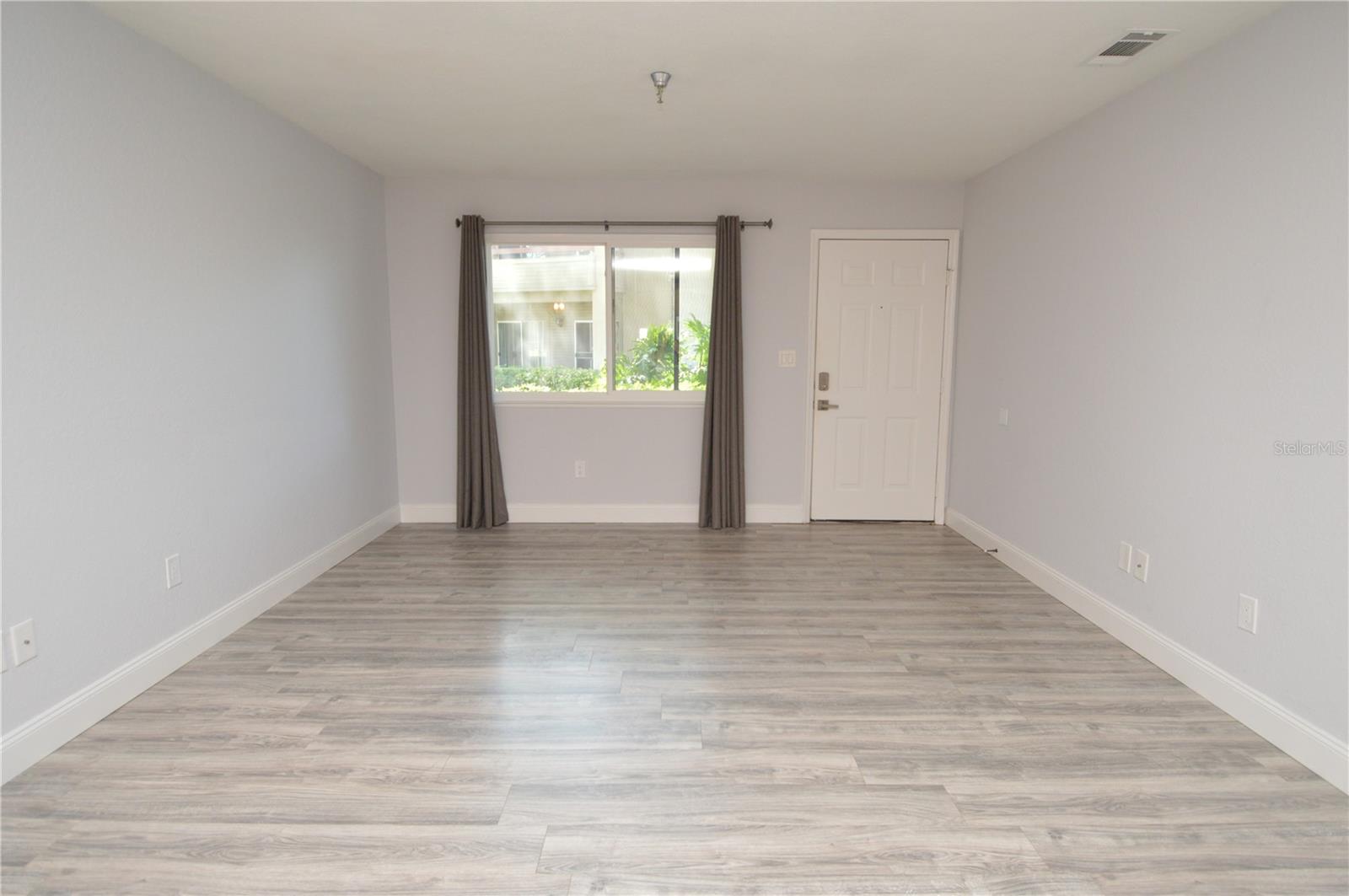 Image 16 of 97 For 10265 Gandy Boulevard N 1407