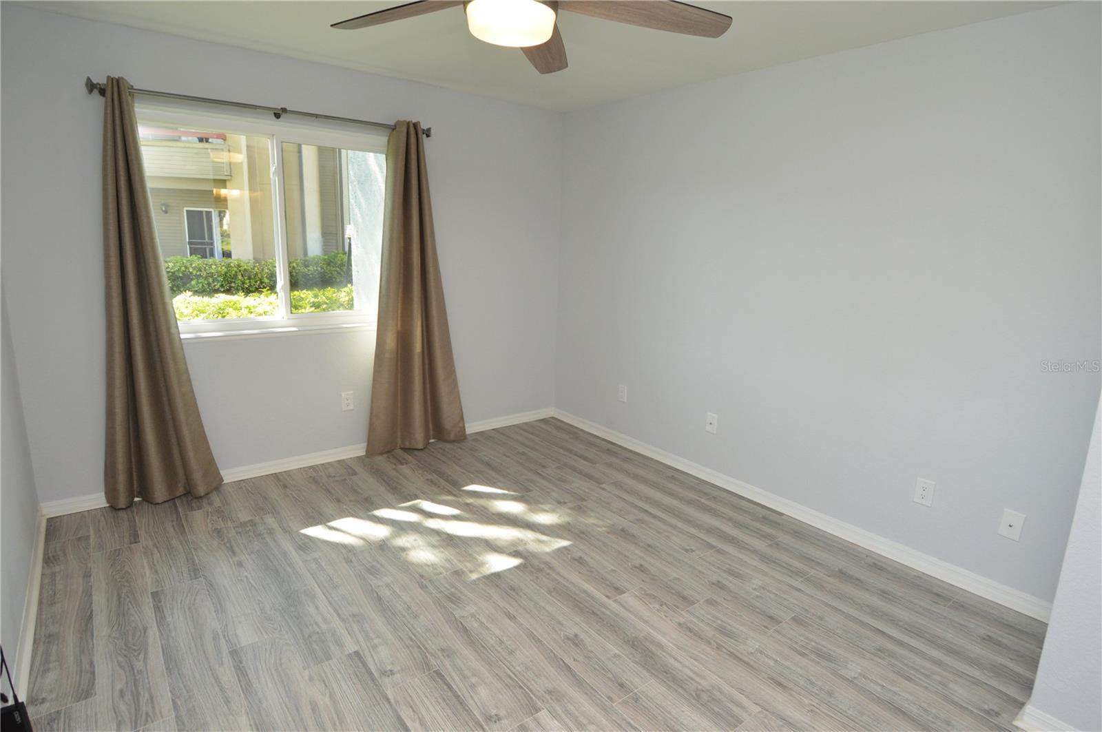 Image 19 of 97 For 10265 Gandy Boulevard N 1407