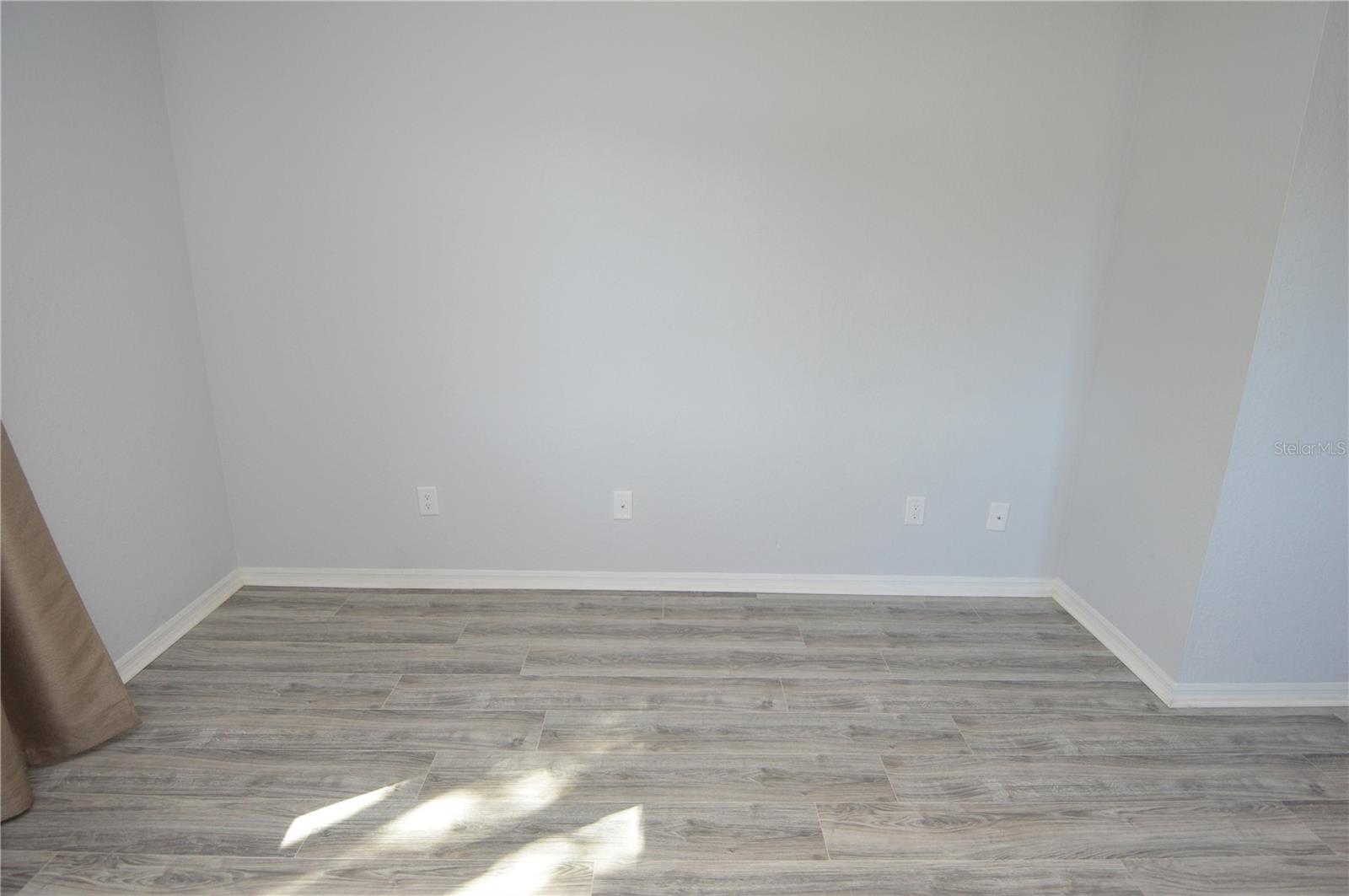Image 20 of 97 For 10265 Gandy Boulevard N 1407