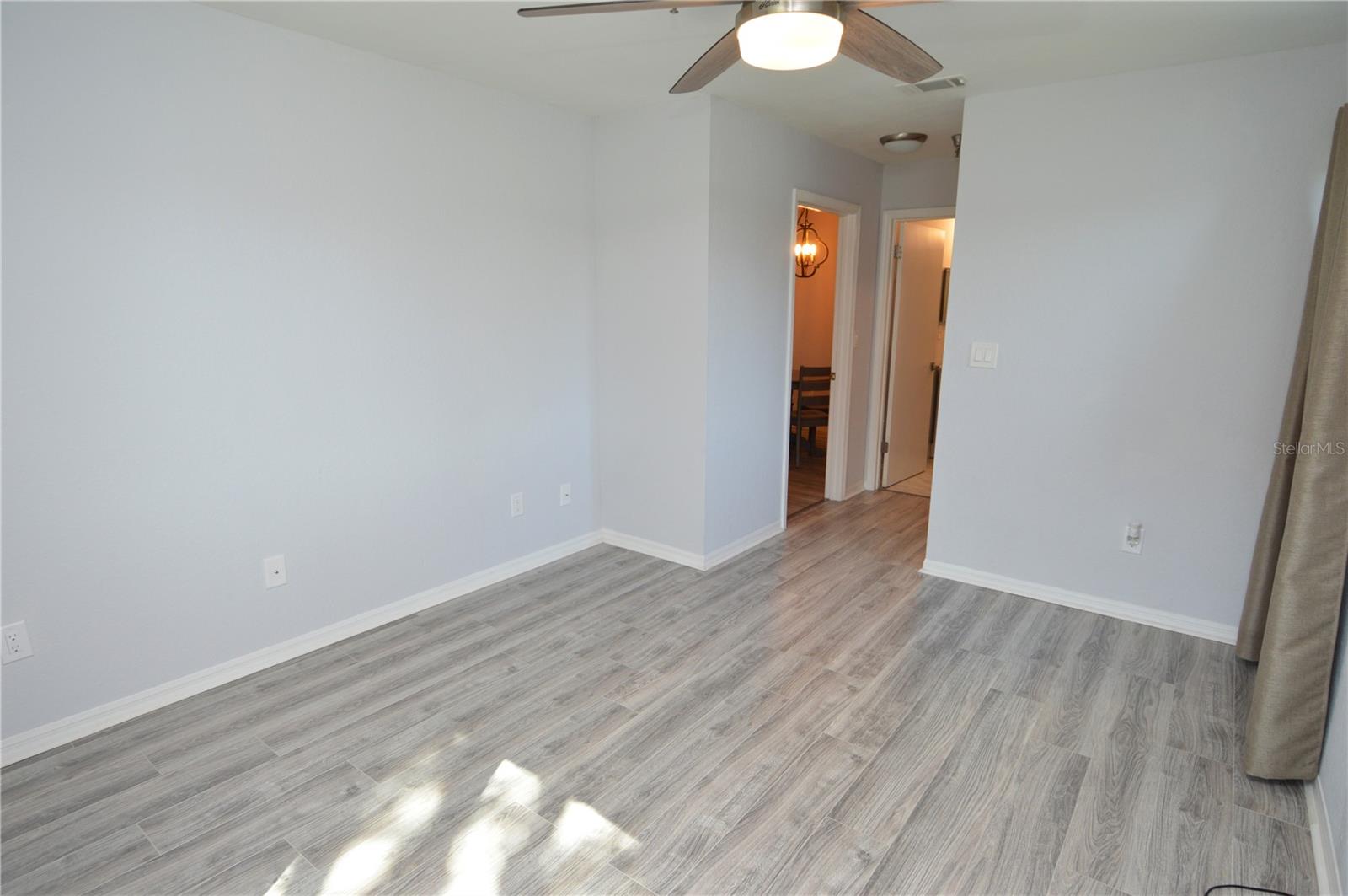 Image 26 of 97 For 10265 Gandy Boulevard N 1407