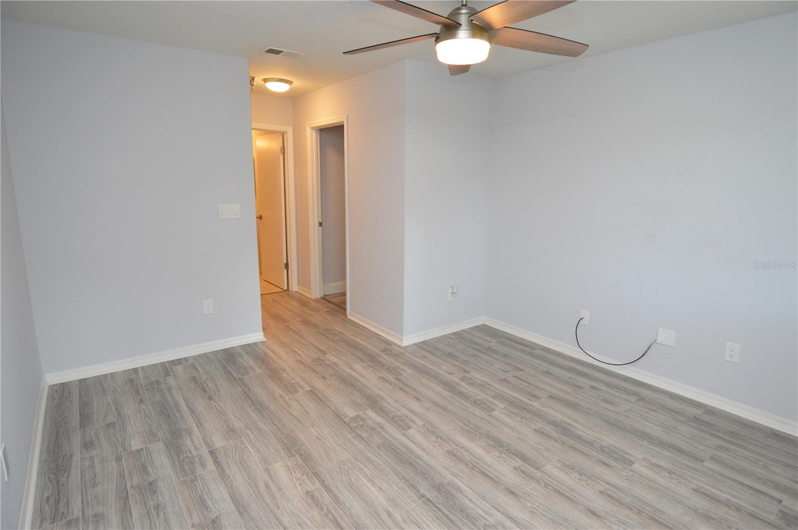 Image 38 of 97 For 10265 Gandy Boulevard N 1407
