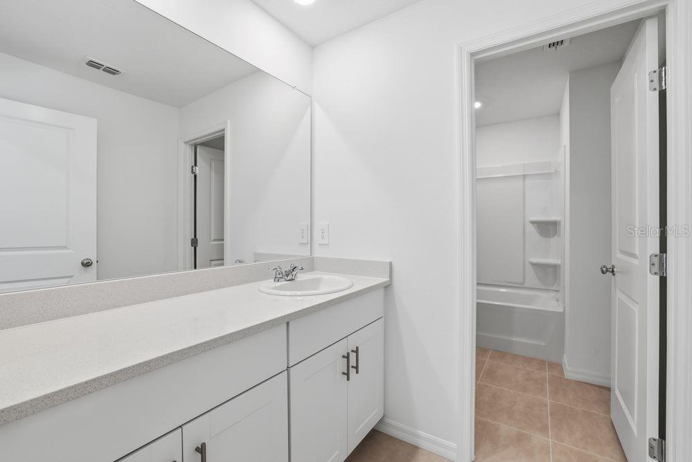 Image 27 of 48 For 13601 Tropical Breeze Way