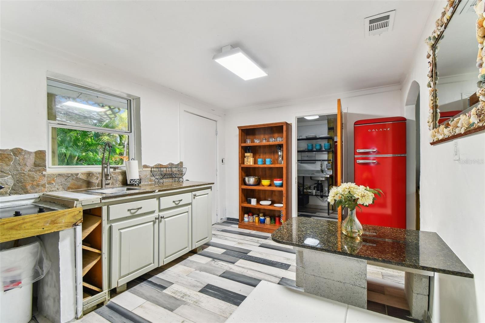 Image 34 of 48 For 5909 Mohr Road