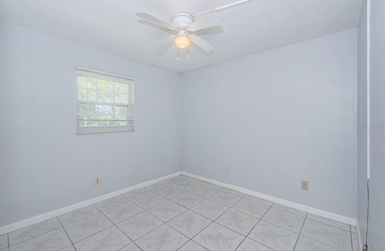 Image 24 of 38 For 801 Russell Lane 255