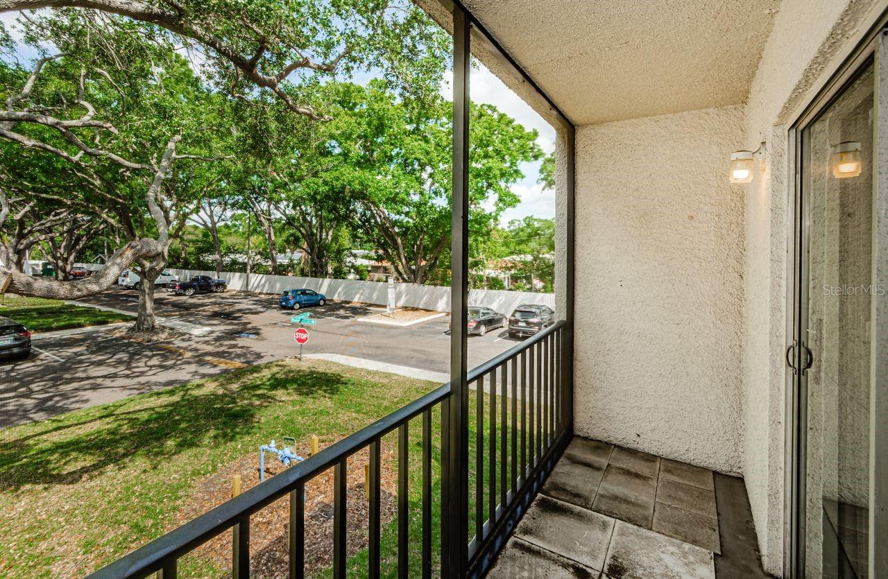 Image 31 of 38 For 801 Russell Lane 255
