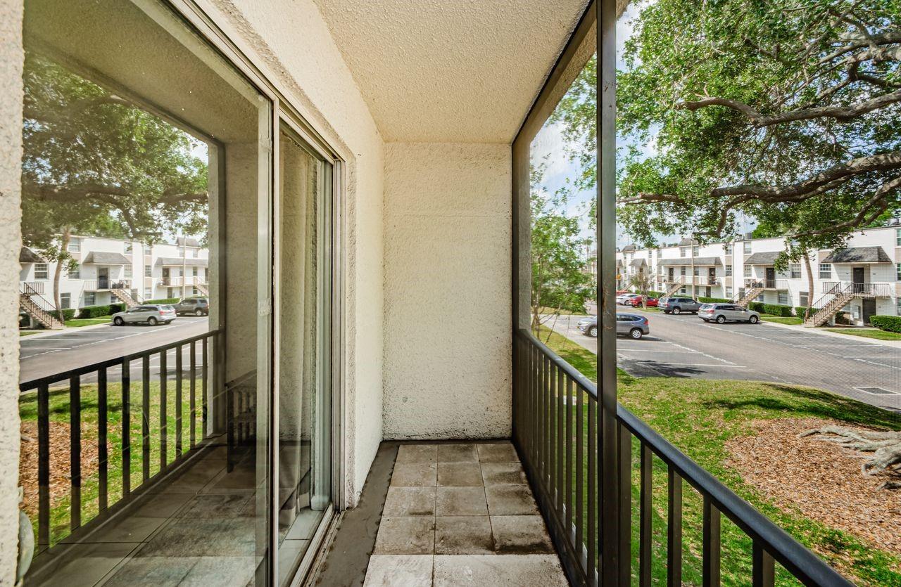Image 32 of 38 For 801 Russell Lane 255