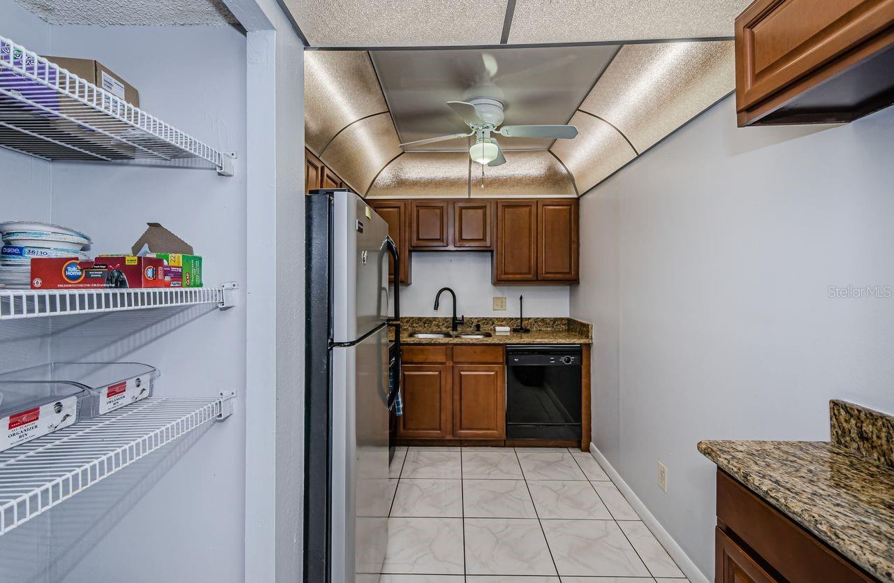 Image 9 of 38 For 801 Russell Lane 255