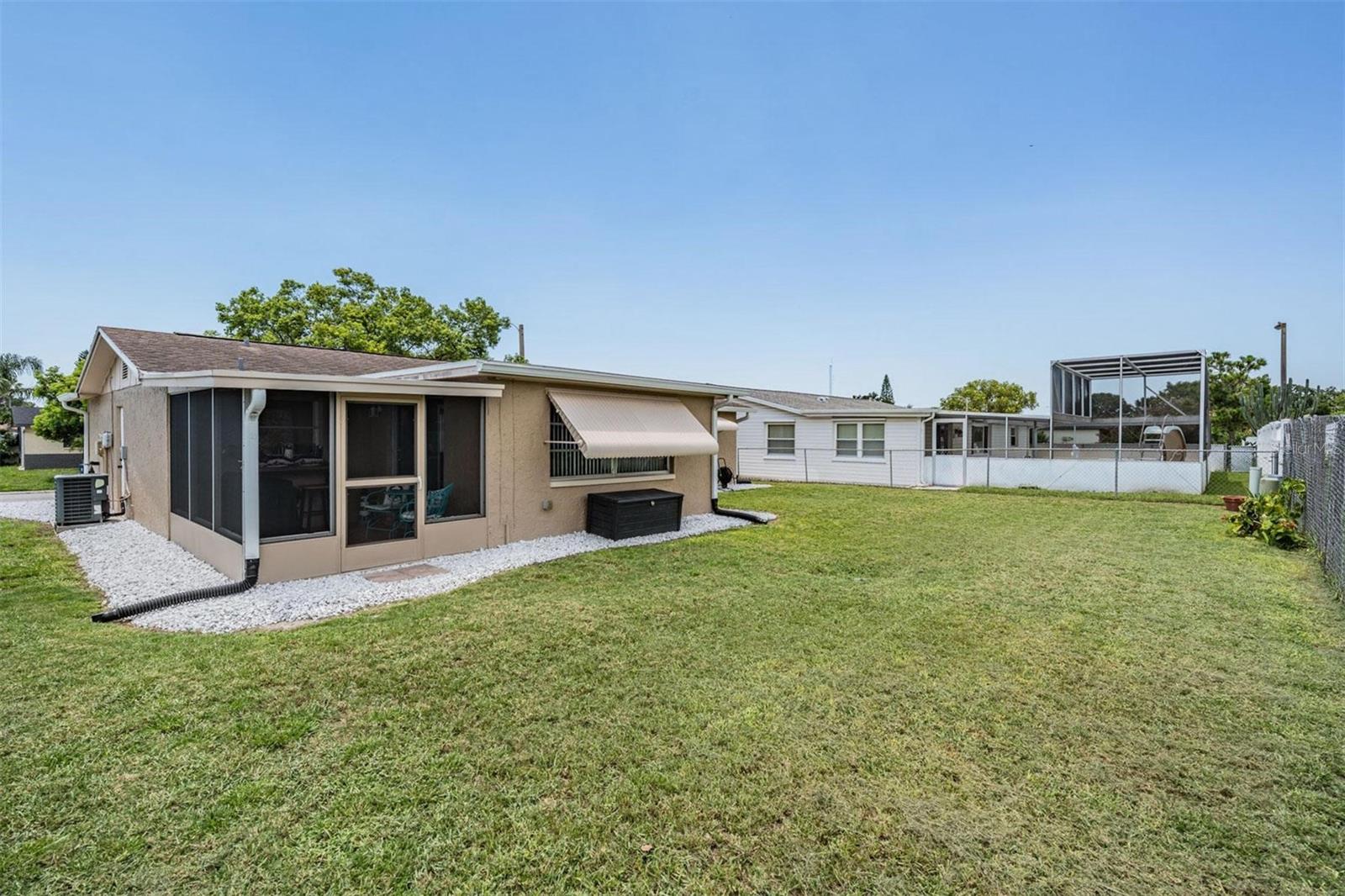 Image 23 of 34 For 9330 Saint Regis Lane