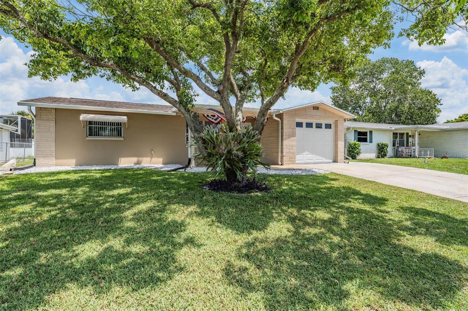Image 25 of 34 For 9330 Saint Regis Lane