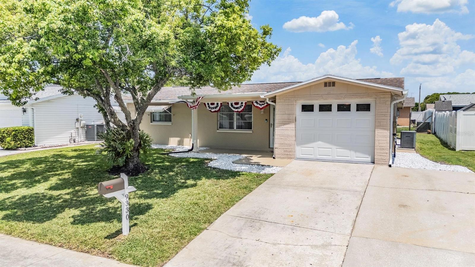 Image 27 of 34 For 9330 Saint Regis Lane