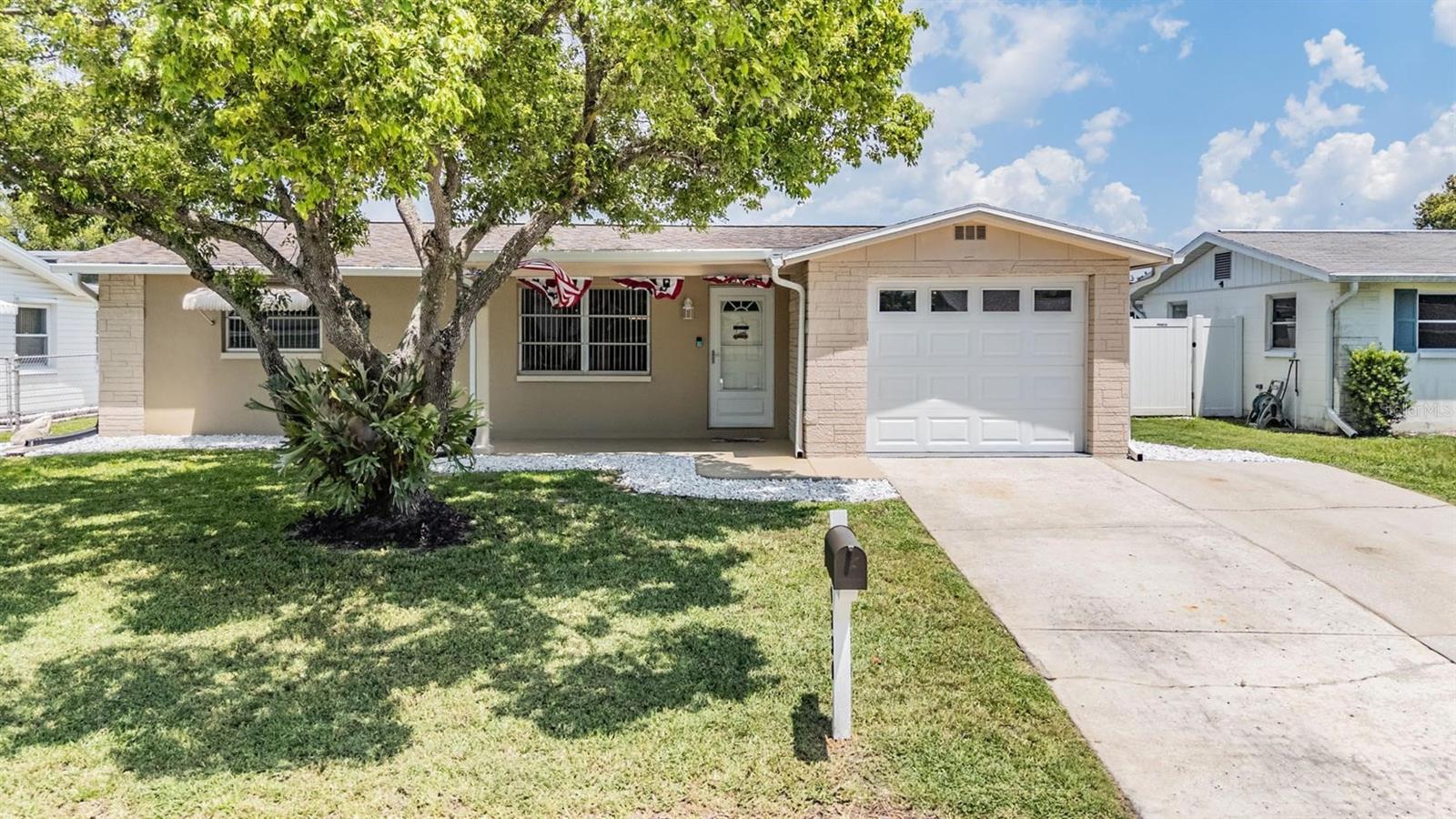 Image 28 of 34 For 9330 Saint Regis Lane