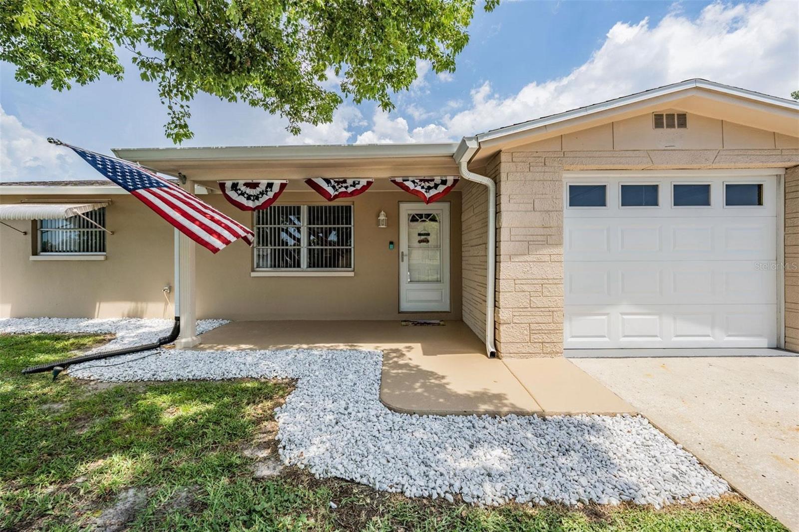 Image 3 of 34 For 9330 Saint Regis Lane