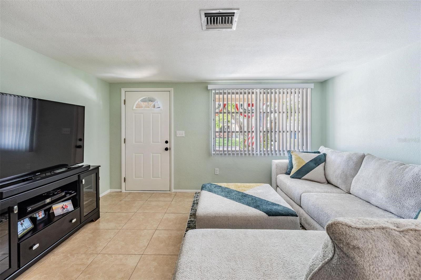 Image 6 of 34 For 9330 Saint Regis Lane
