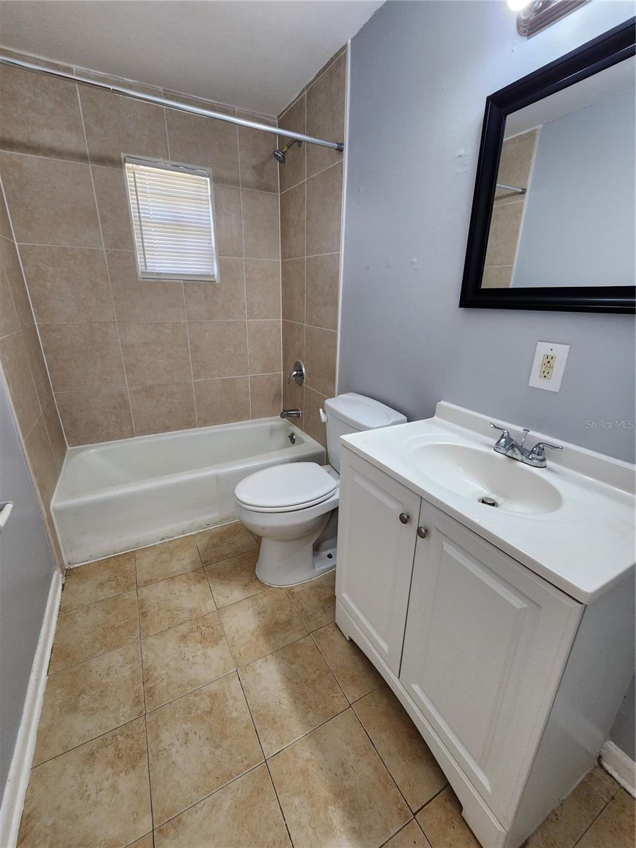 Image 4 of 6 For 4637 Harbor View Drive