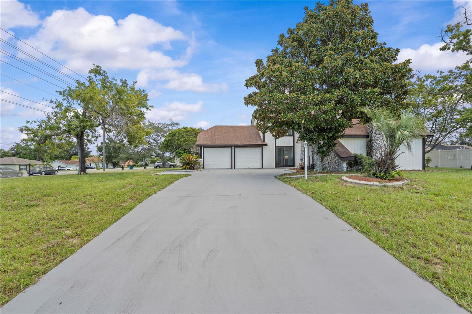 Image 2 of 60 For 10296 Horizon Drive