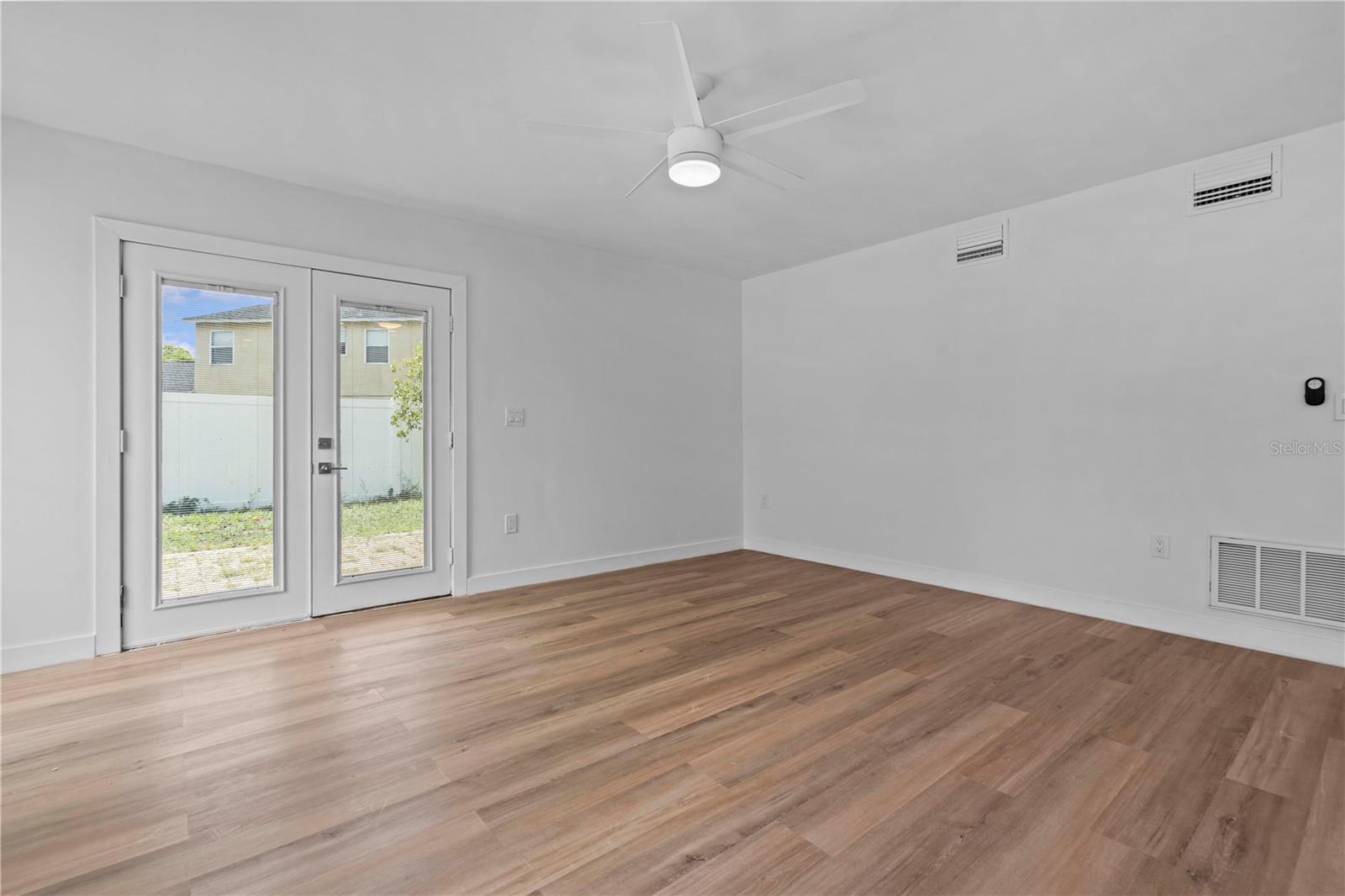Image 23 of 60 For 10296 Horizon Drive
