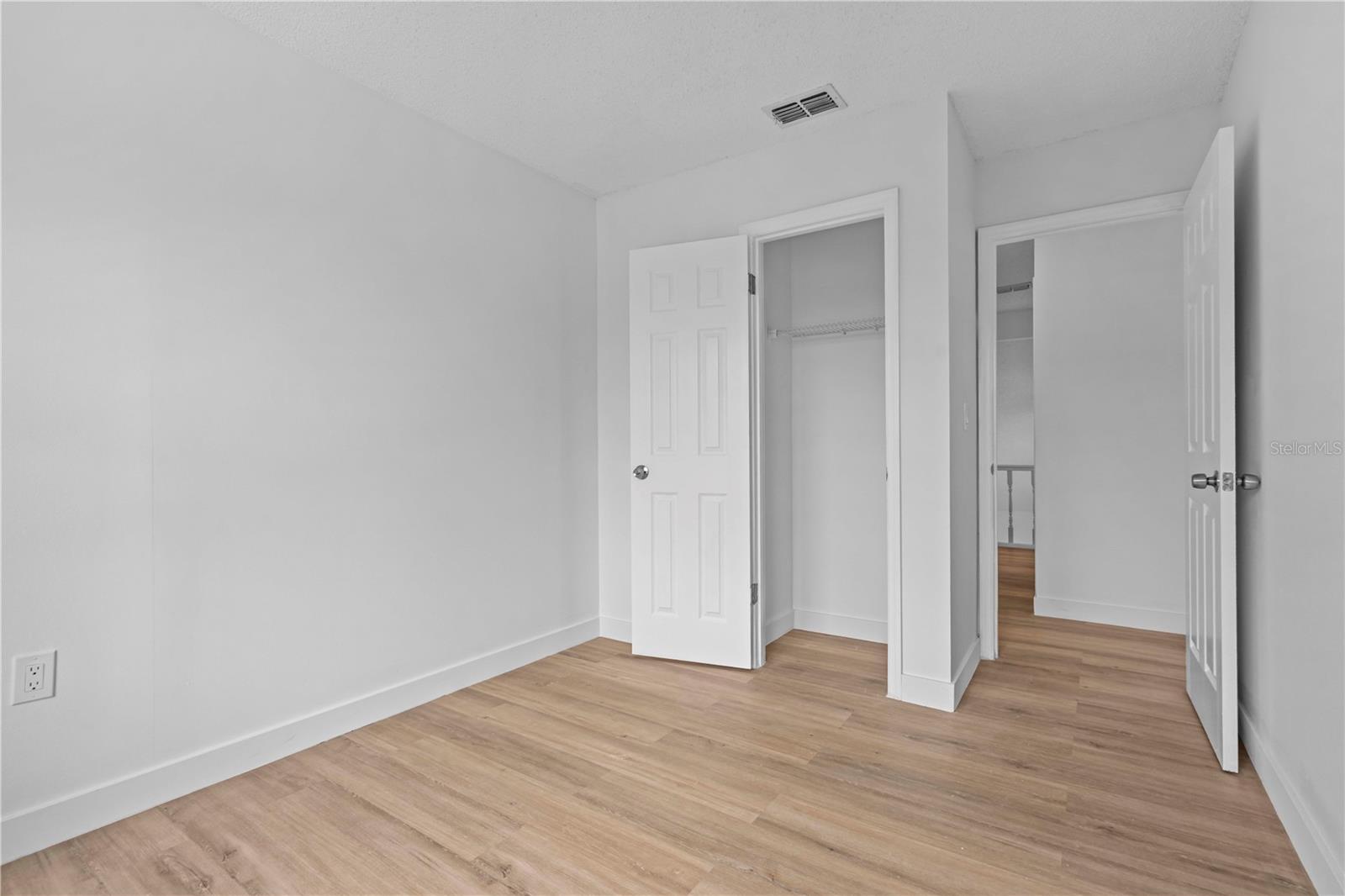 Image 38 of 60 For 10296 Horizon Drive