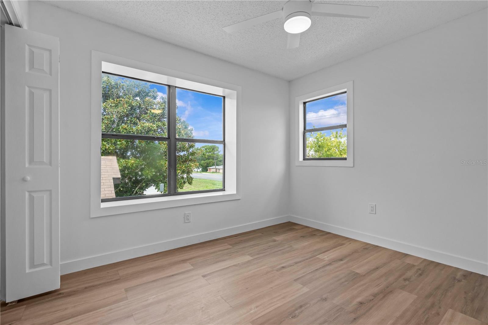 Image 41 of 60 For 10296 Horizon Drive