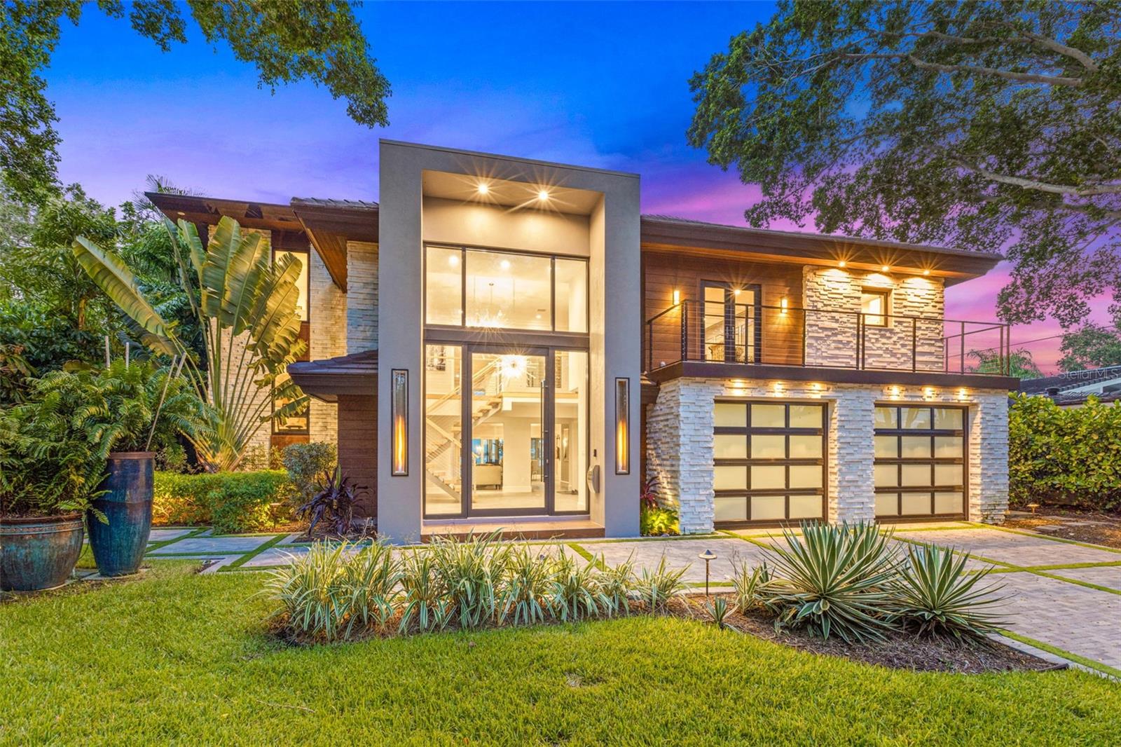 Details for 1365 Brightwaters Boulevard Ne, ST PETERSBURG, FL 33704