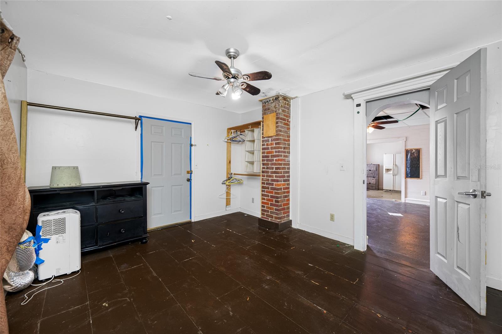 Image 10 of 21 For 23 Ada Street