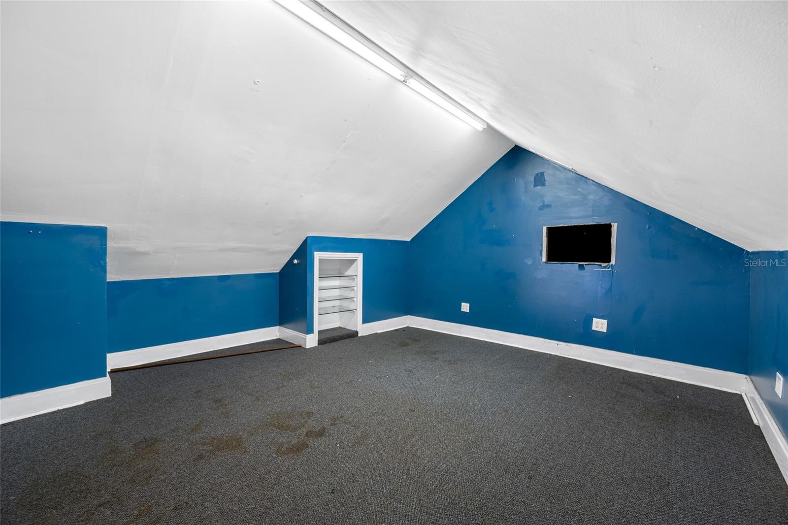 Image 19 of 21 For 23 Ada Street
