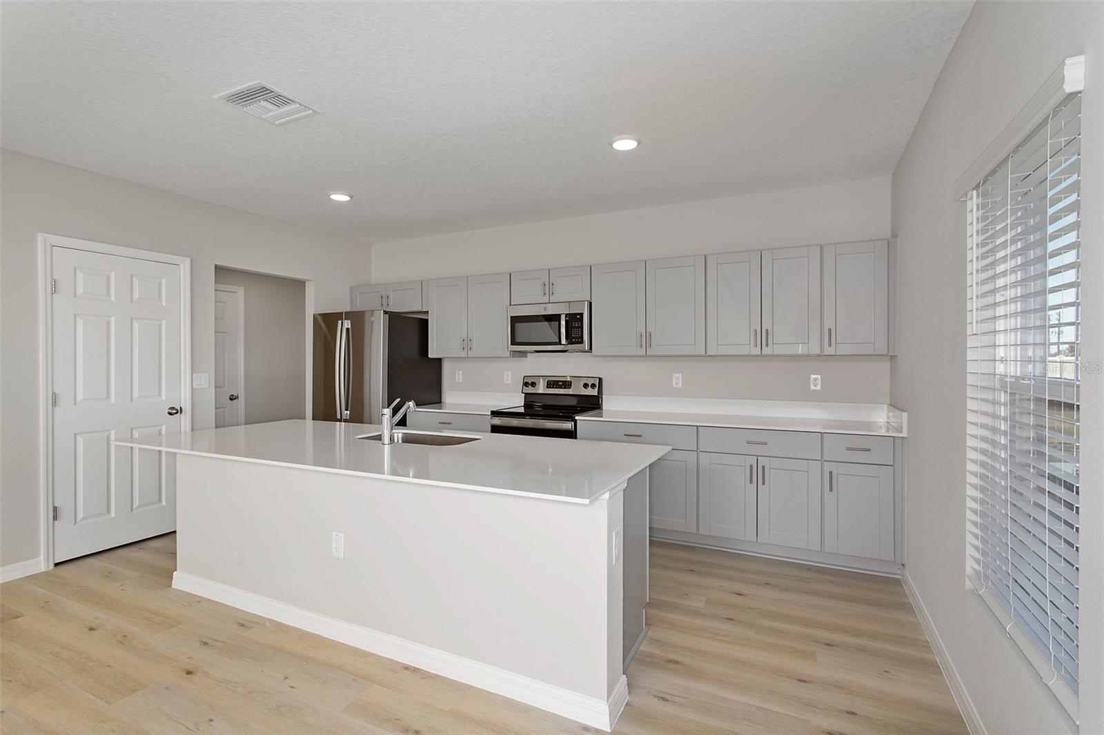 Image 3 of 12 For 36844 Sagemoor Drive