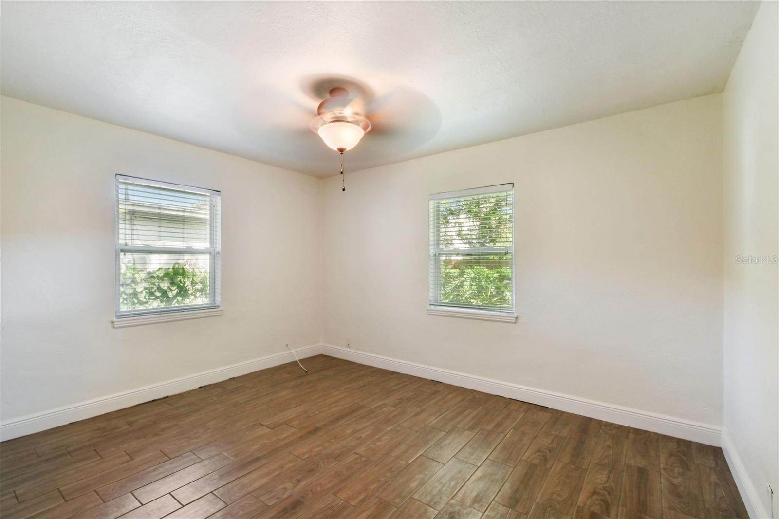 Image 16 of 26 For 3215 Villa Rosa Street