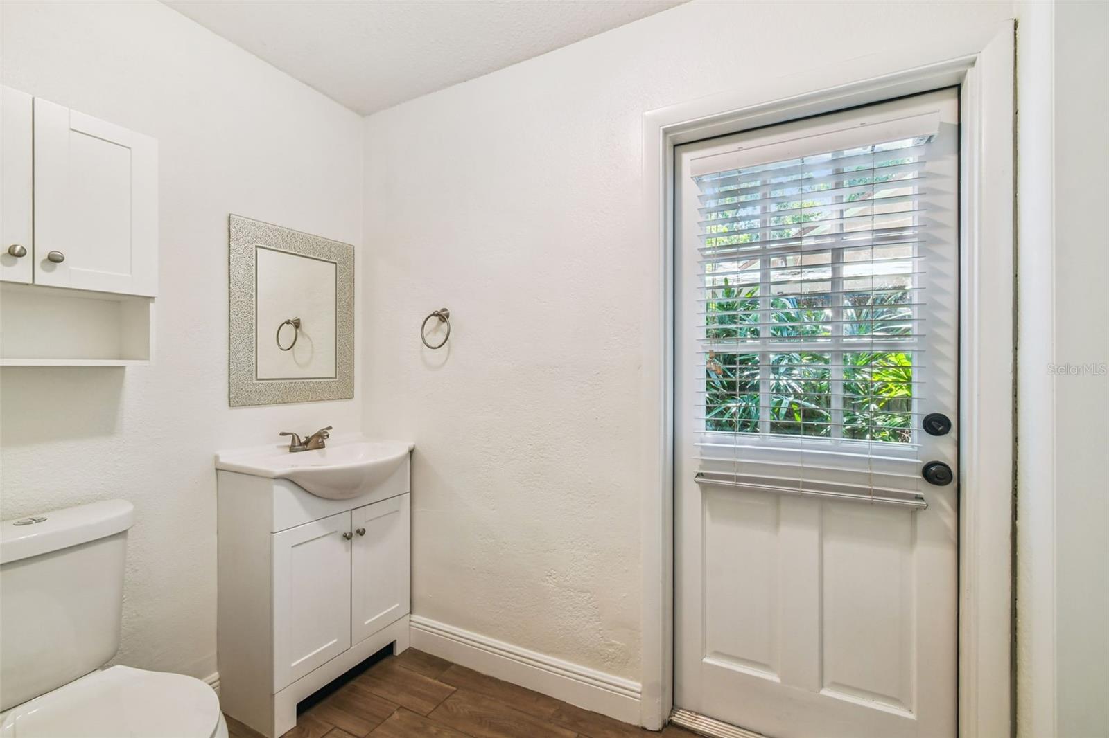 Image 22 of 26 For 3215 Villa Rosa Street