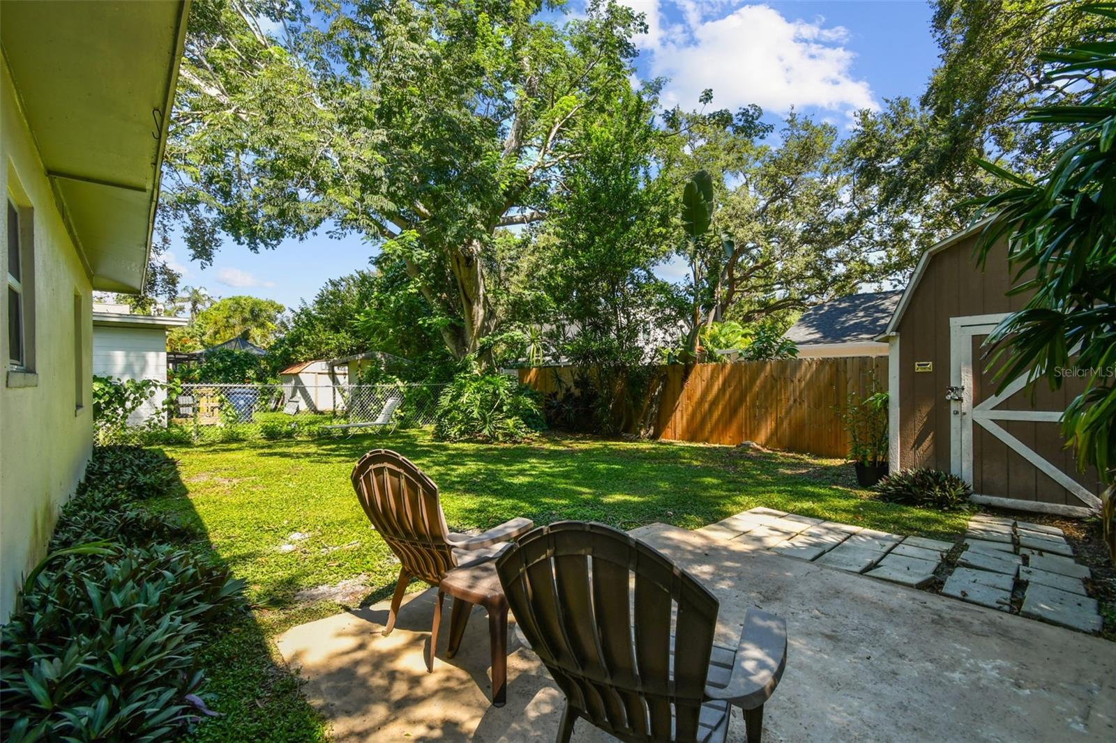 Image 24 of 26 For 3215 Villa Rosa Street