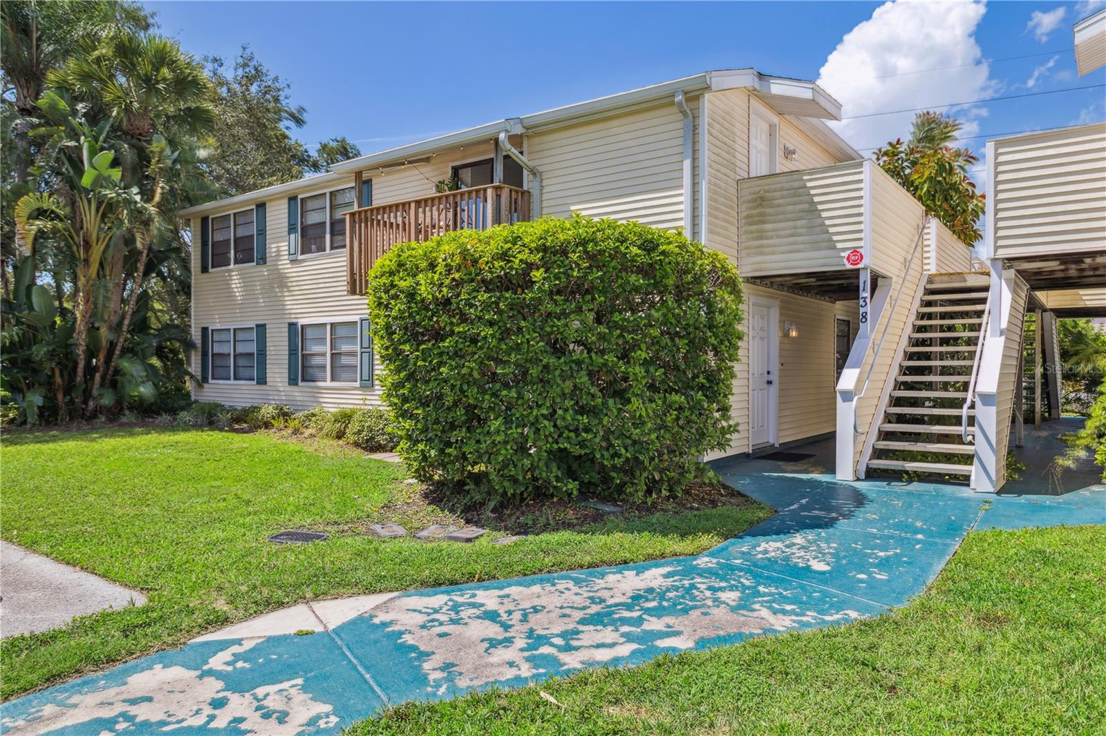Details for 138 Hunter Lake Drive F, OLDSMAR, FL 34677