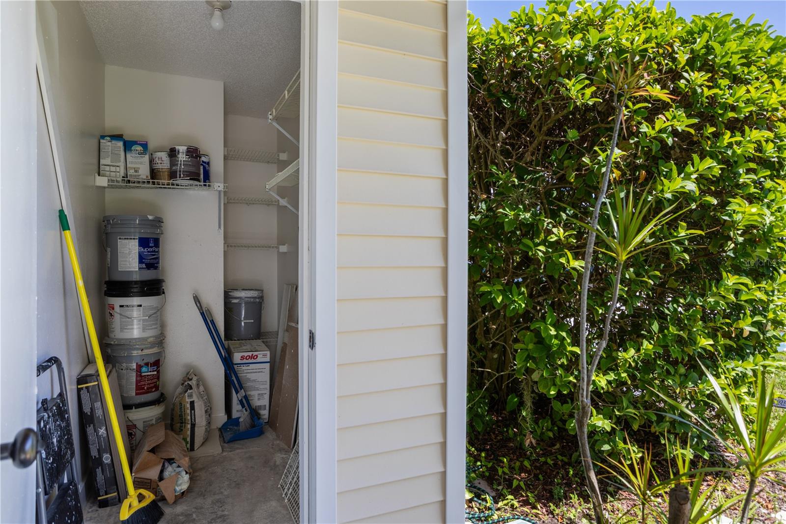 Listing photo id 15 for 138 Hunter Lake Drive F