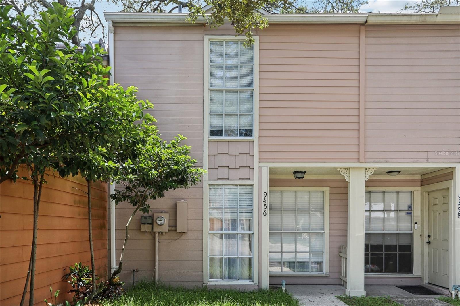 Details for 9456 Forest Hills Circle, TAMPA, FL 33612