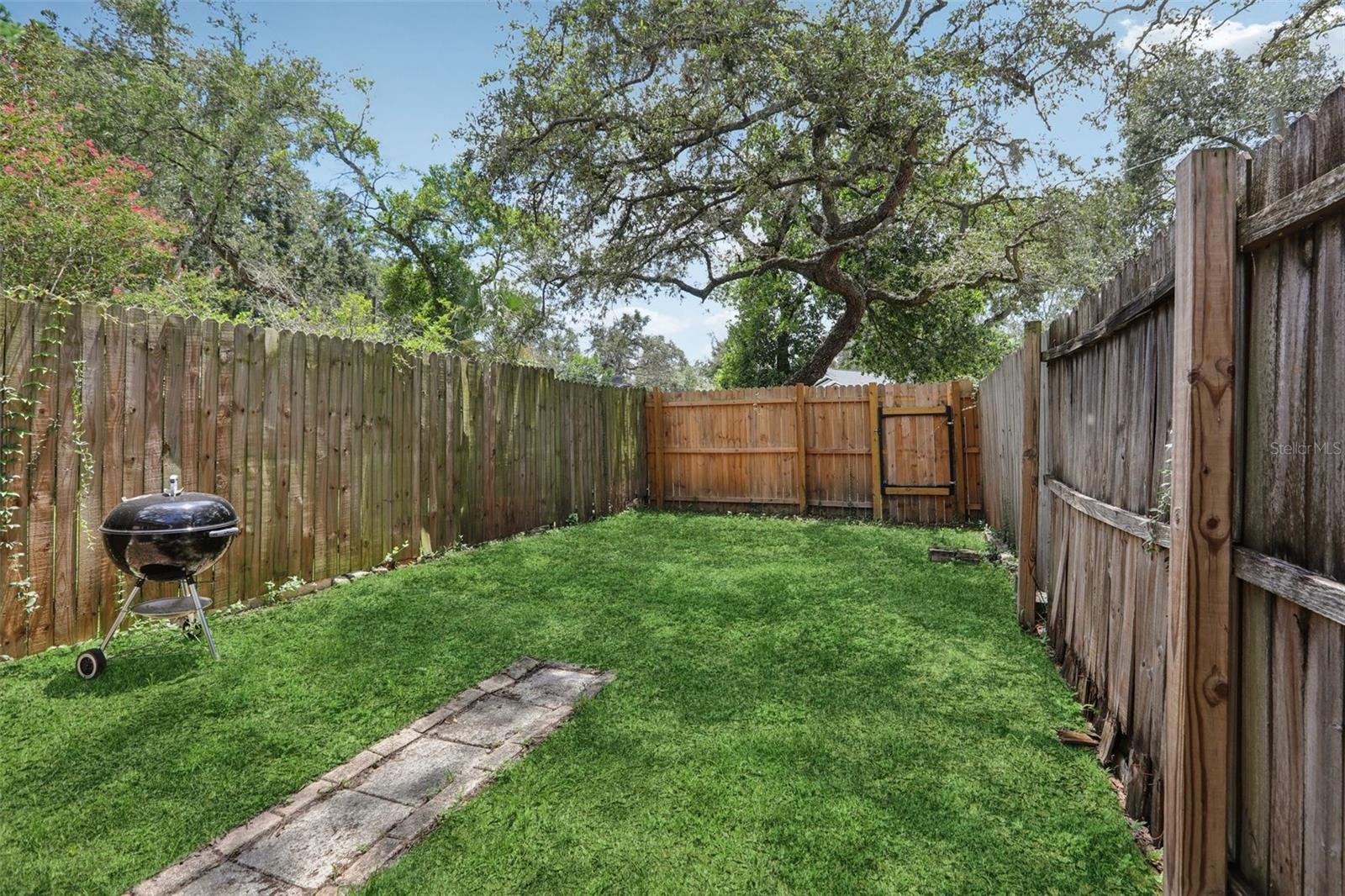 Image 25 of 29 For 9456 Forest Hills Circle