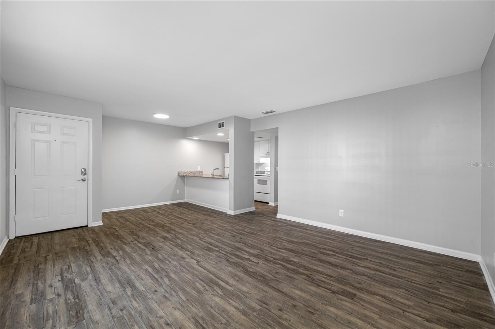 Image 3 of 26 For 5902 122nd Avenue 106