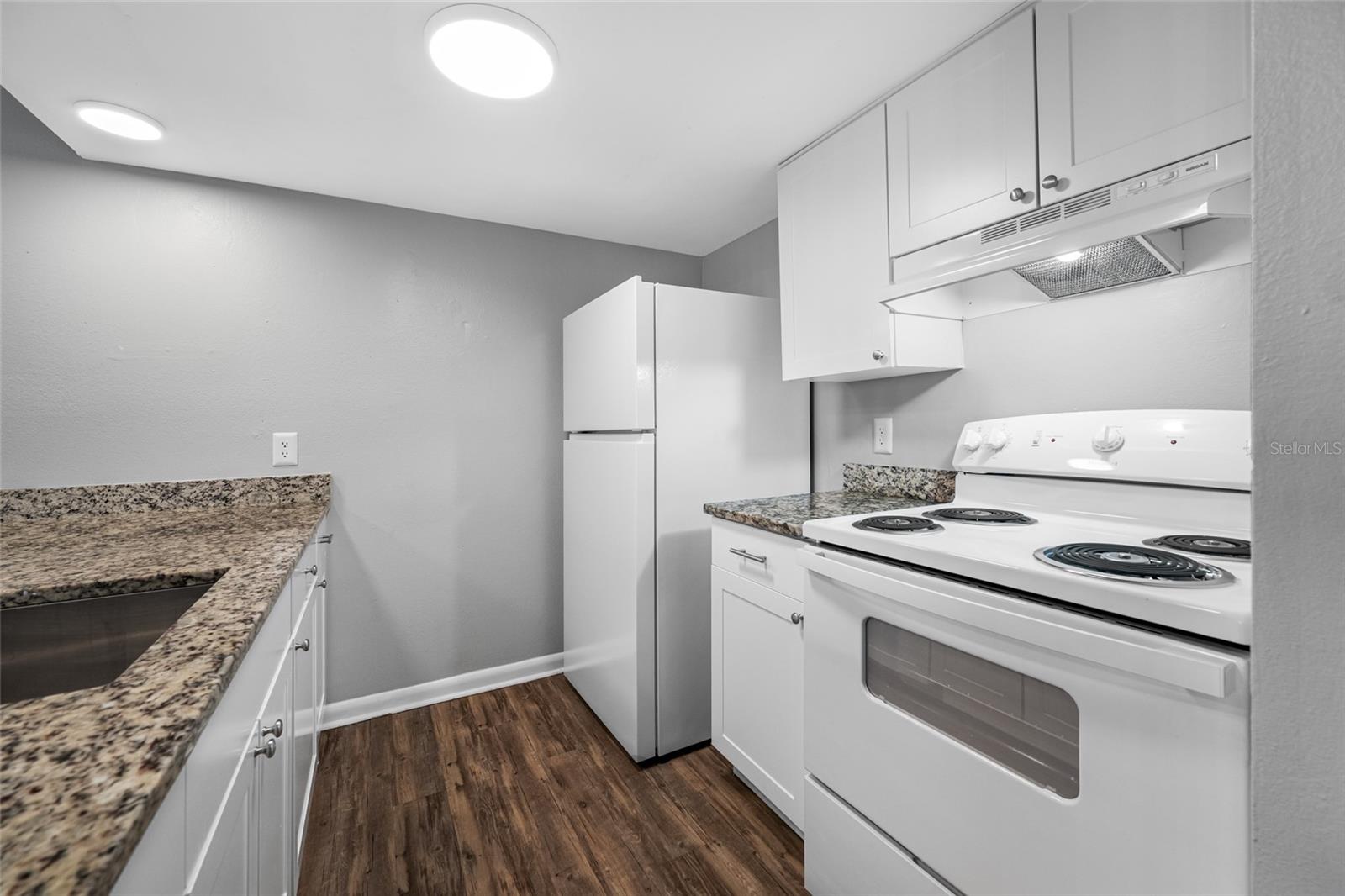 Image 9 of 26 For 5902 122nd Avenue 106
