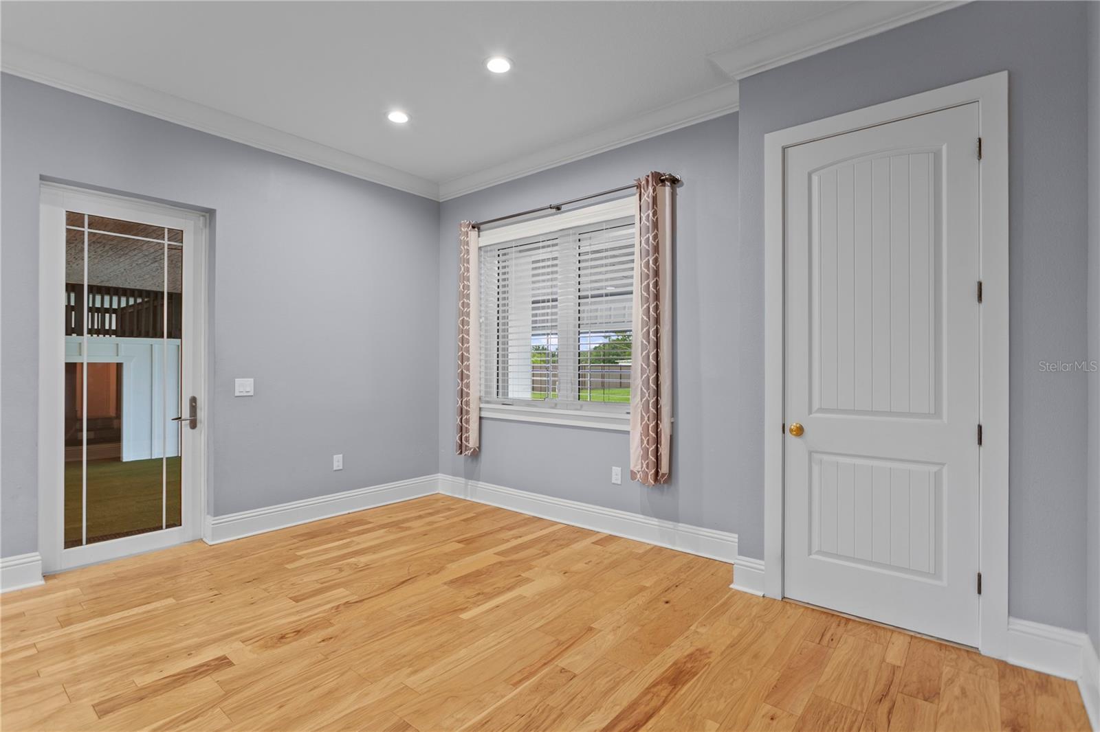 Image 13 of 47 For 32840 3rd Avenue
