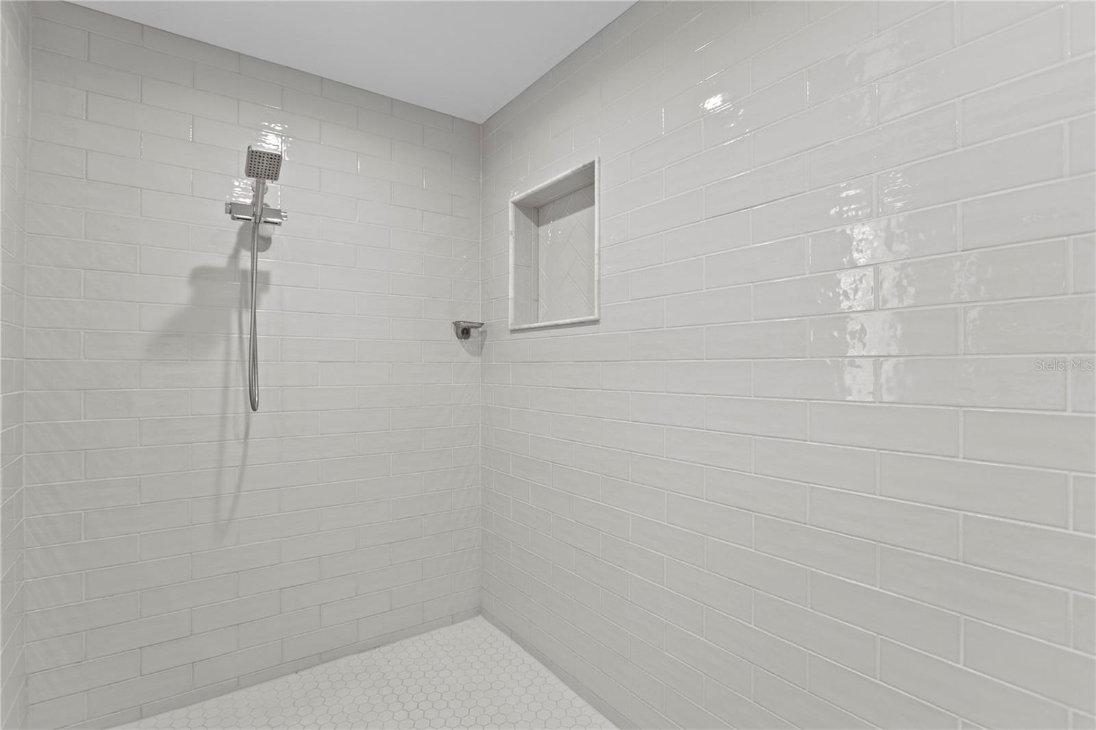 Image 22 of 47 For 32840 3rd Avenue