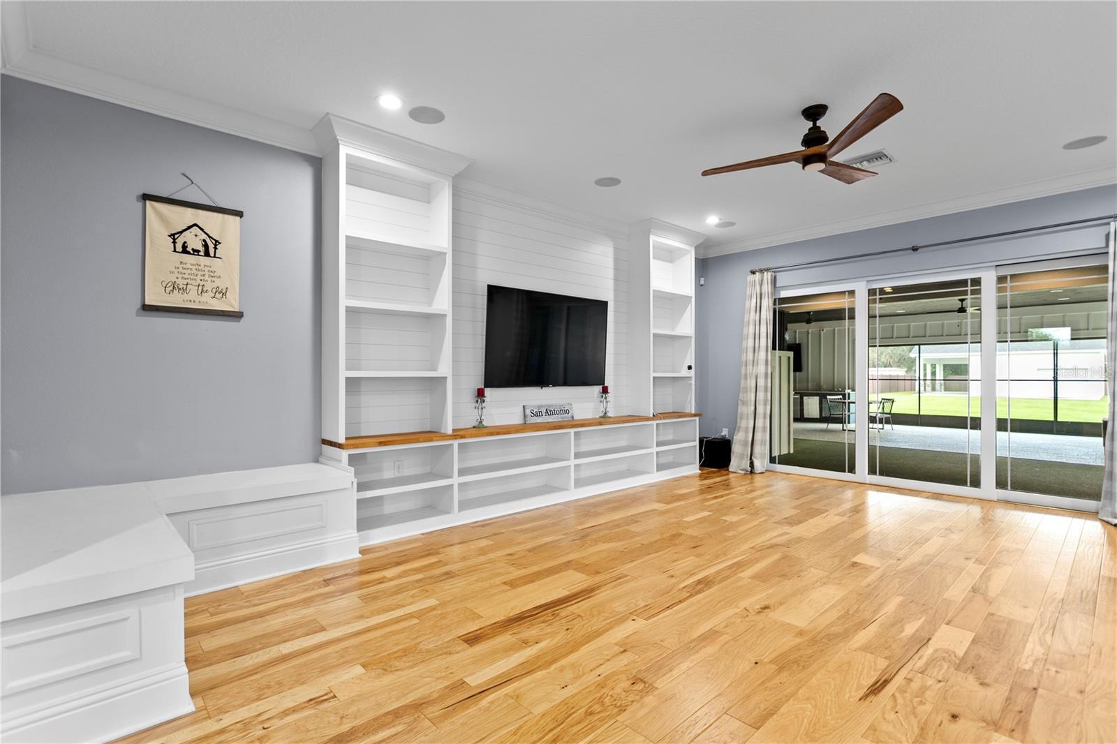 Image 6 of 47 For 32840 3rd Avenue