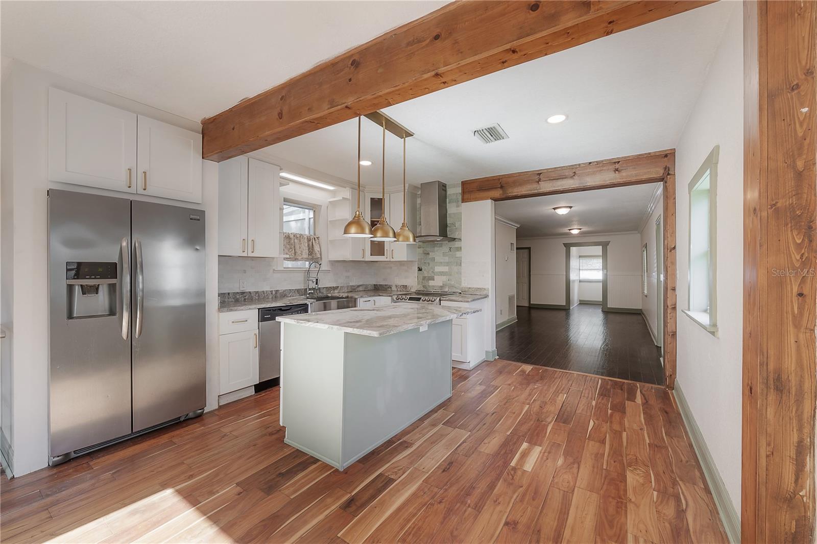 Image 10 of 22 For 3905 Lynn Avenue