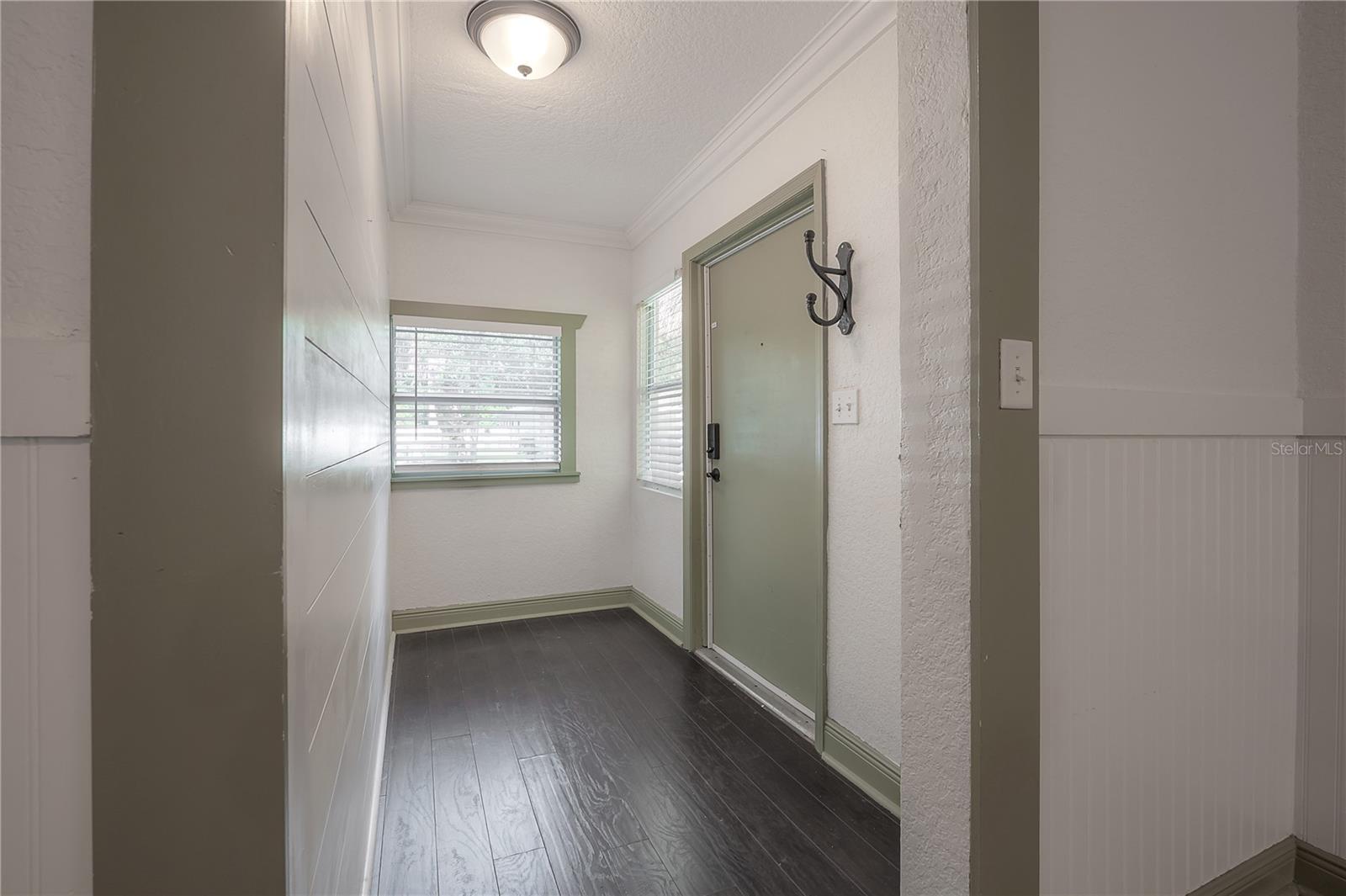 Image 17 of 22 For 3905 Lynn Avenue