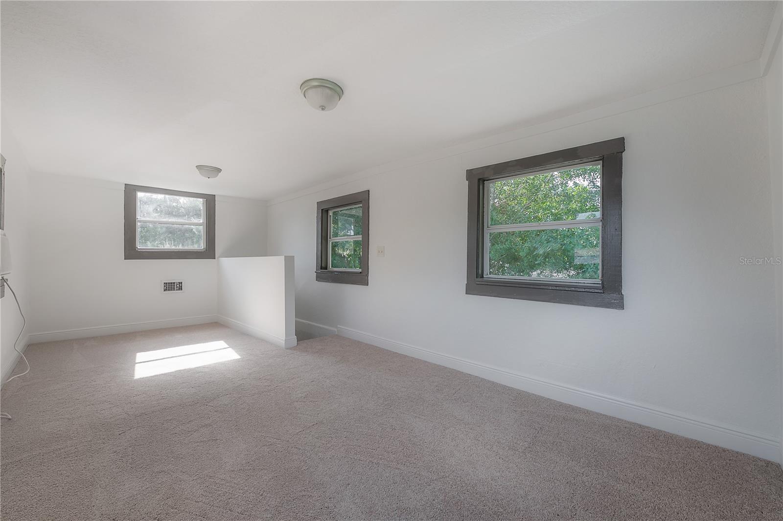 Image 21 of 22 For 3905 Lynn Avenue