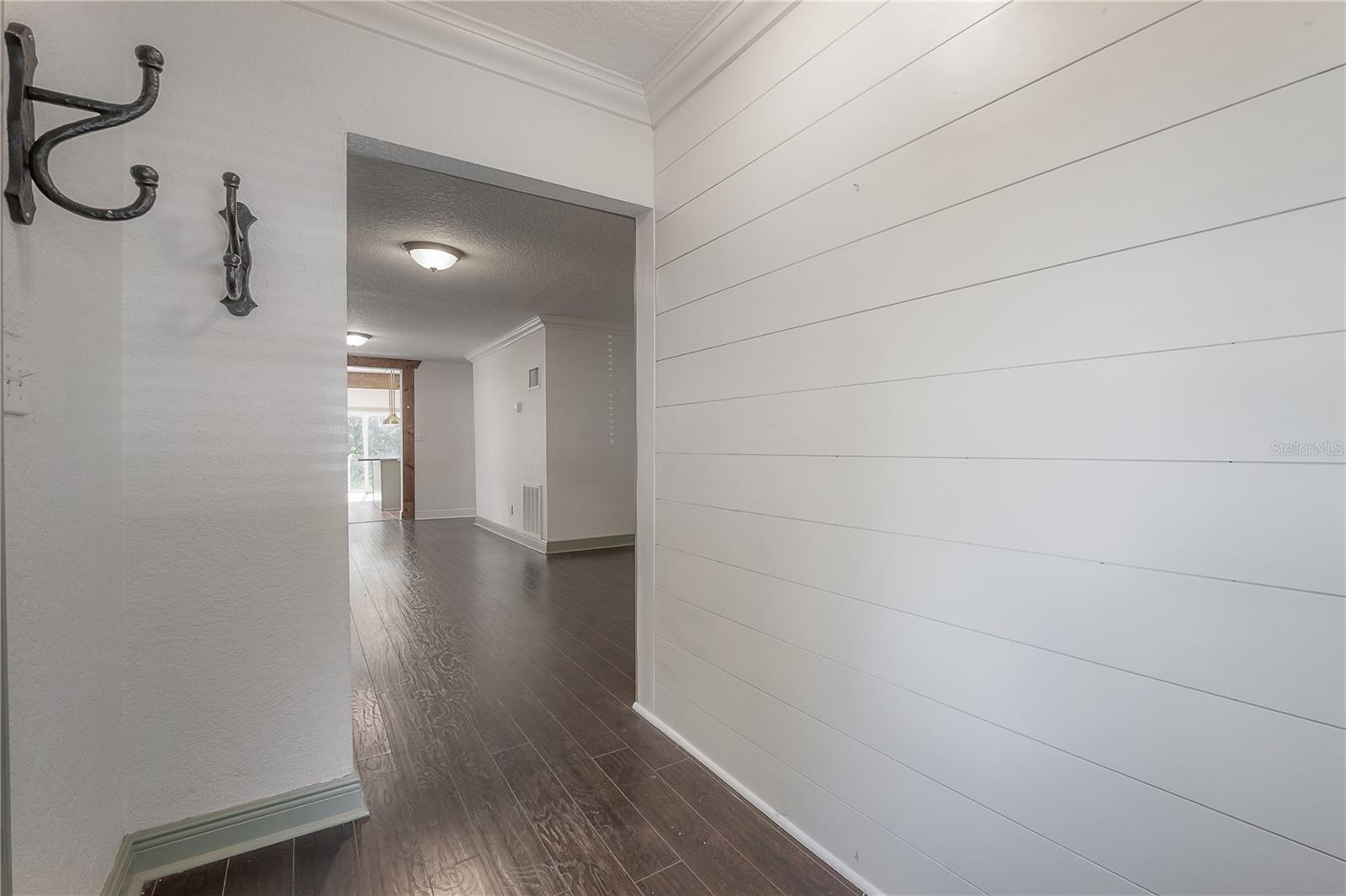 Image 3 of 22 For 3905 Lynn Avenue