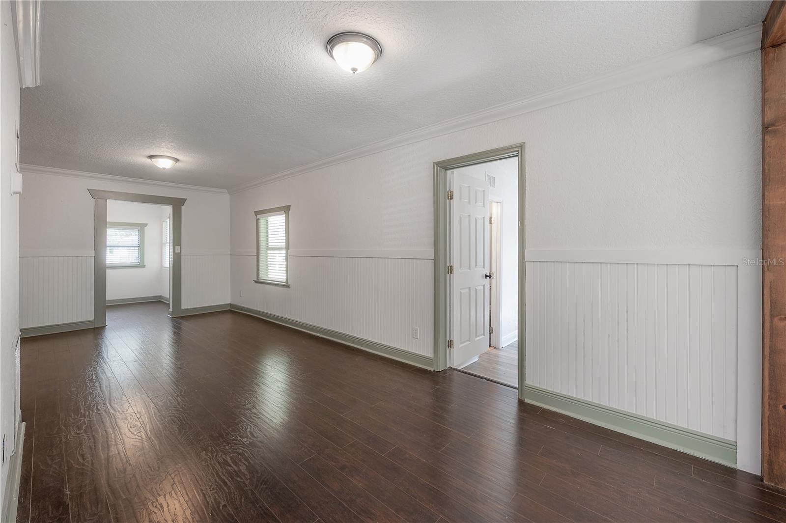 Image 4 of 22 For 3905 Lynn Avenue