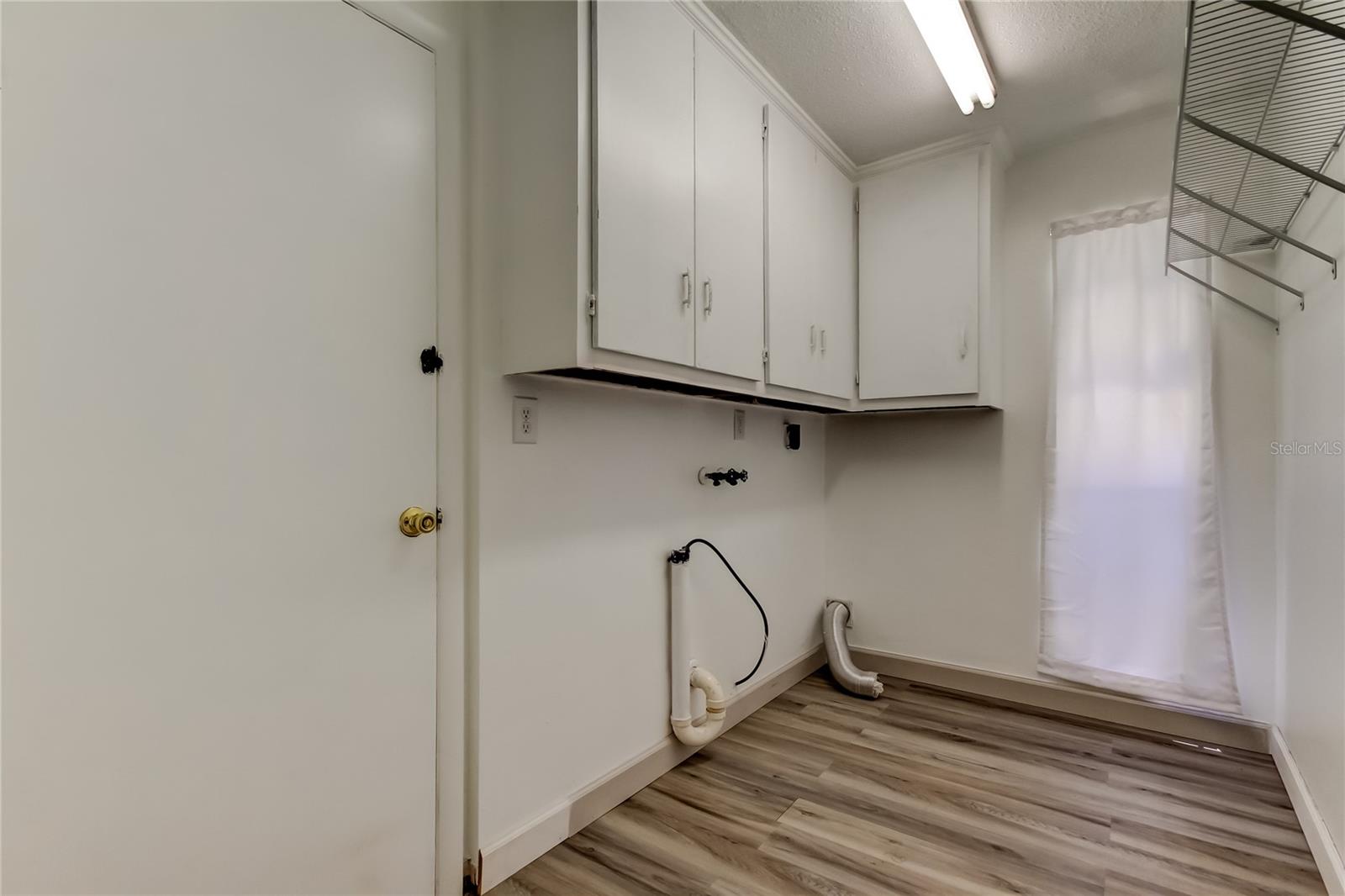 Image 34 of 48 For 1688 Eden Court