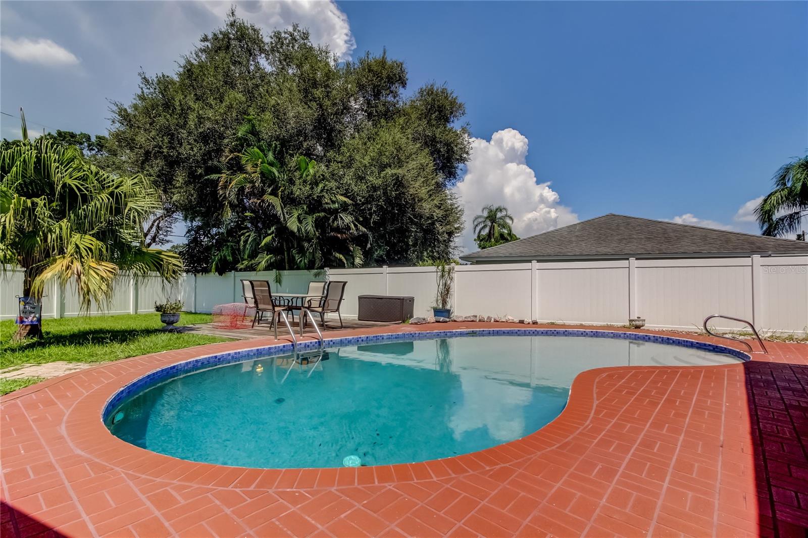 Image 42 of 48 For 1688 Eden Court
